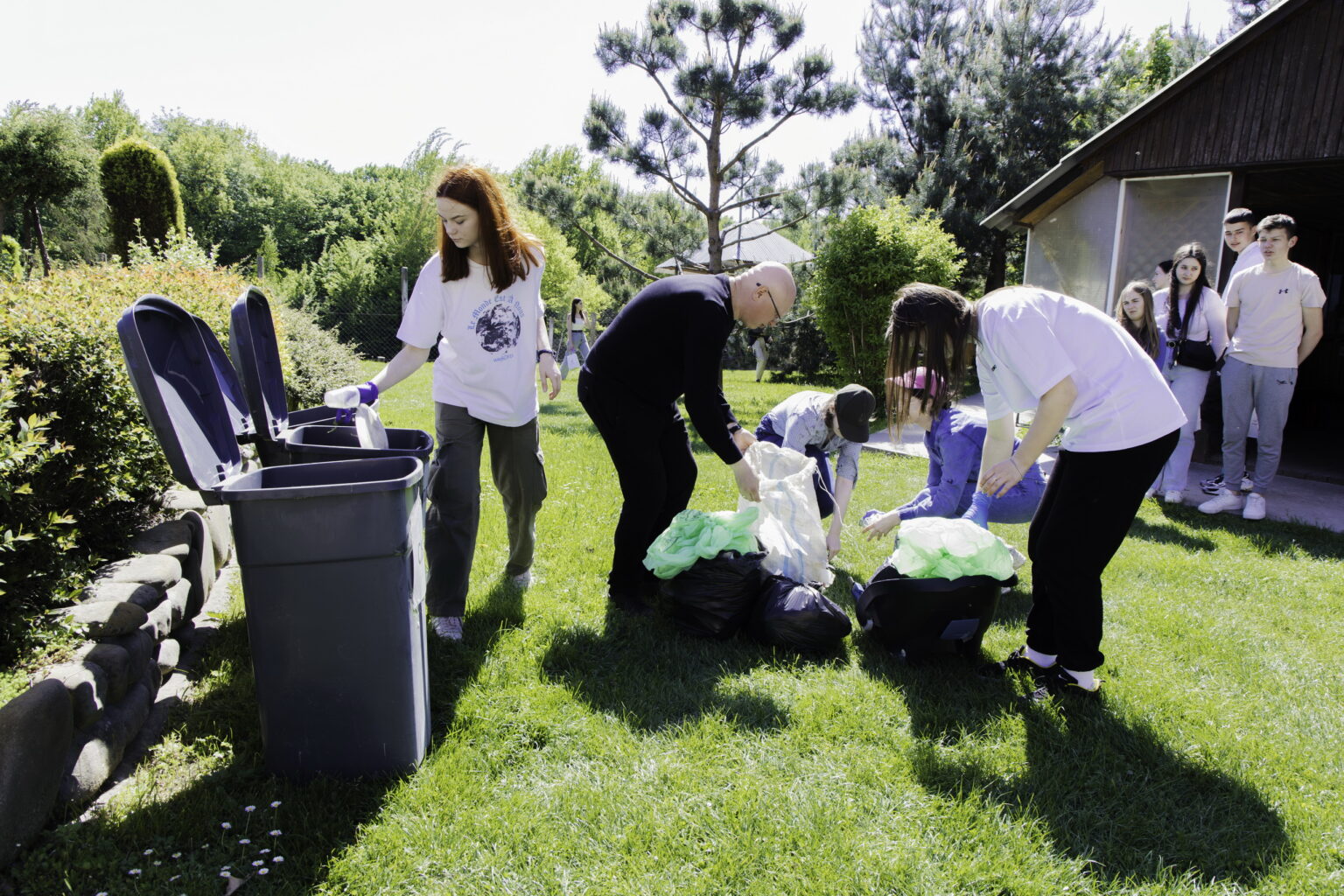 Франківські студенти провели толоку в Галицькому національному парку,галицький національний природний парк,університет короля данила