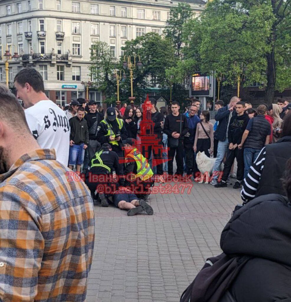 поліція затримала чоловіка,чоловіка під наркотиками