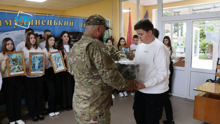 Мешканці Матеївецької громади зібрали кошти на РЕБ для військових