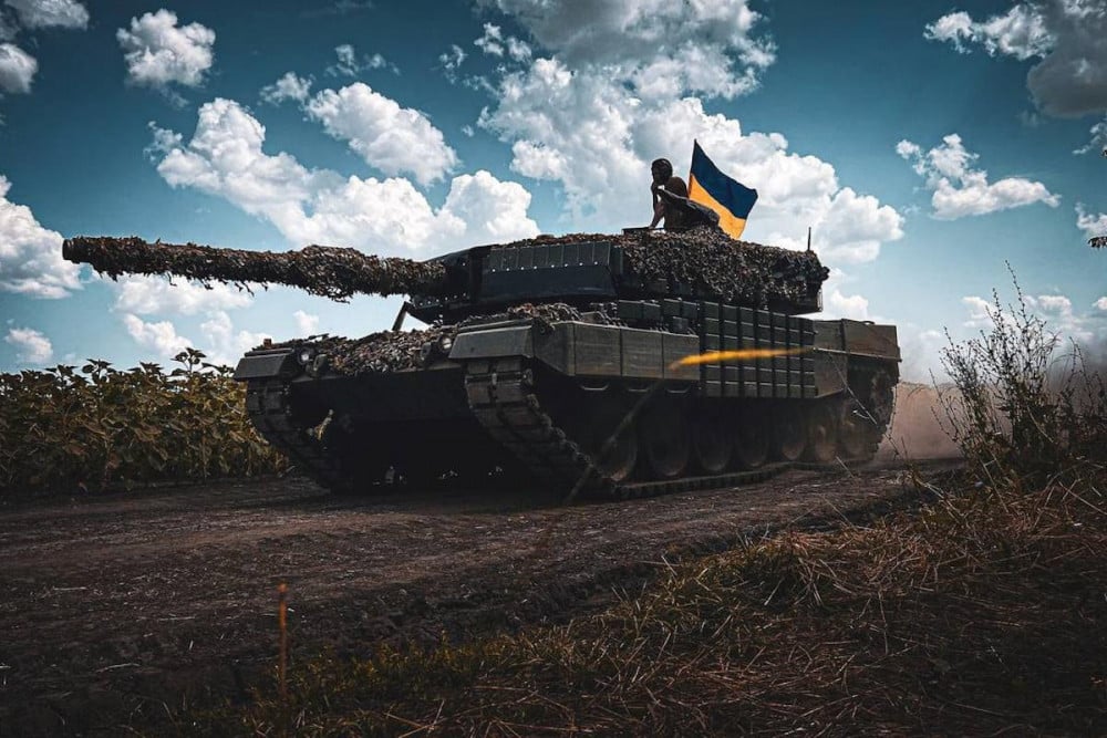 Іспанія офіційно анонсувала поставку Україні партії танків Leopard