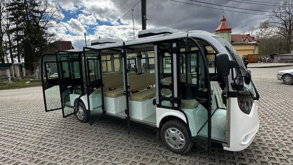 На період Великодніх свят на міському кладовищі щоденно курсуватиме автобус