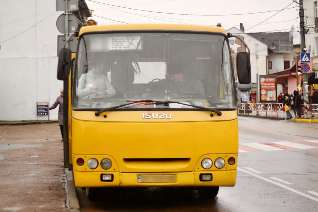 працюватиме безкоштовний автобус до кладовища,На Великдень в Коломиї,міський голова Коломиї Богдан Станіславський