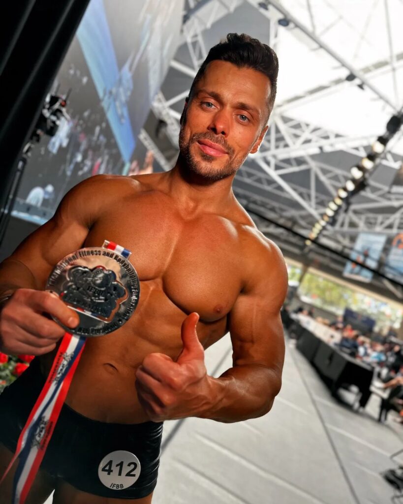 Федір Хашалов здобув «срібло» на чемпіонаті Європи з фітнесу