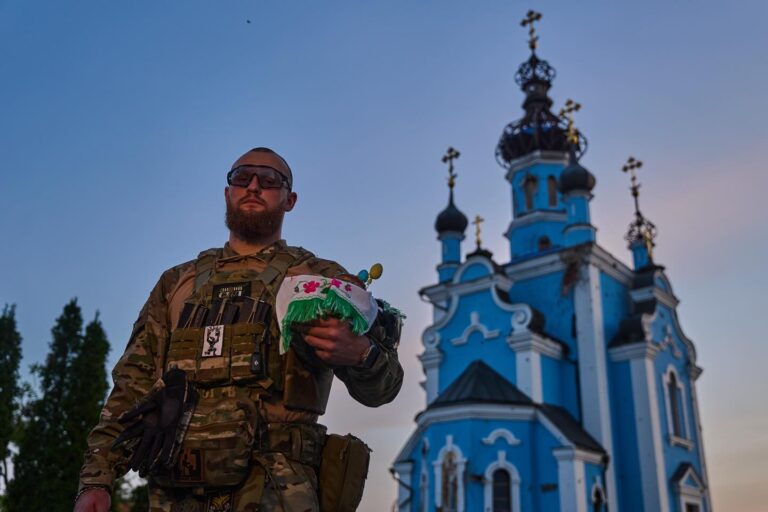 Прикарпатські "Едельвейси" показали, як святкують Великдень на фронті