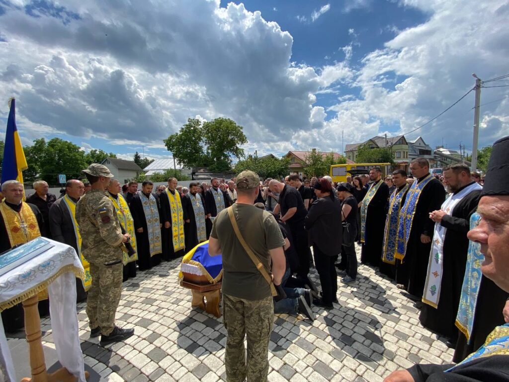 Городенківська громада віддала шану Герою Андрію Долинському