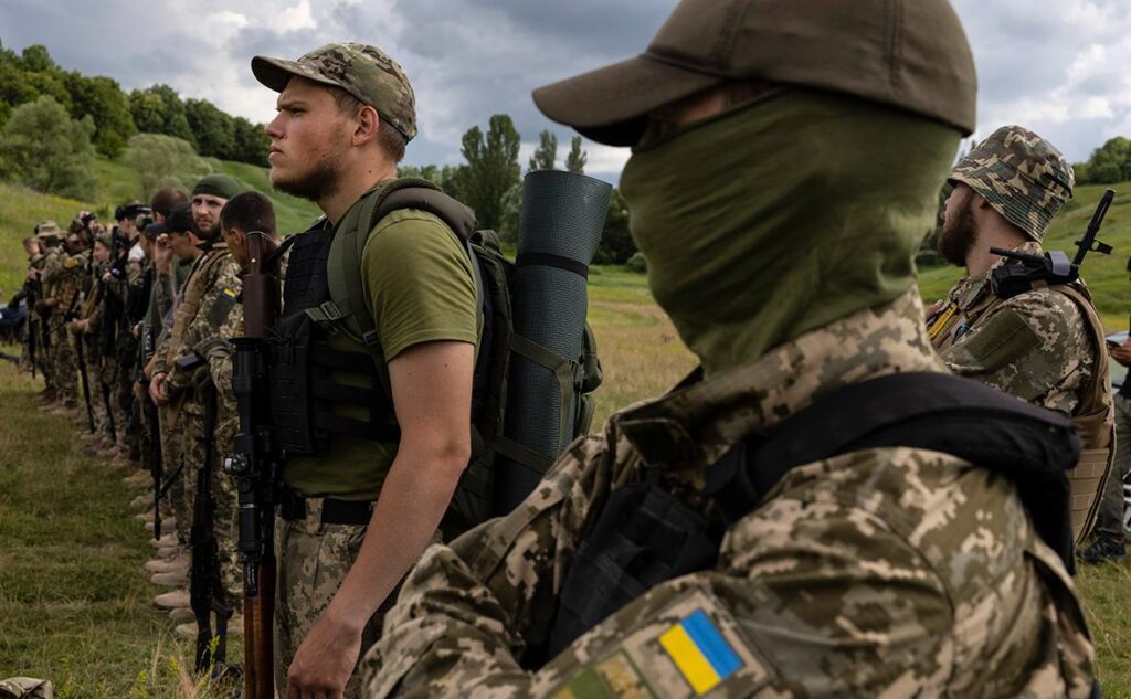 В ОП відхилили петицію про розблокування іноземної зброї,іноземної зброї для Азову,командир бригади Денис Прокопенко