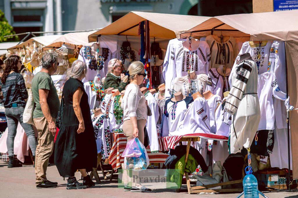 “Великодній кошик”: у Франківську стартував щорічний ярмарок. ФОТО
