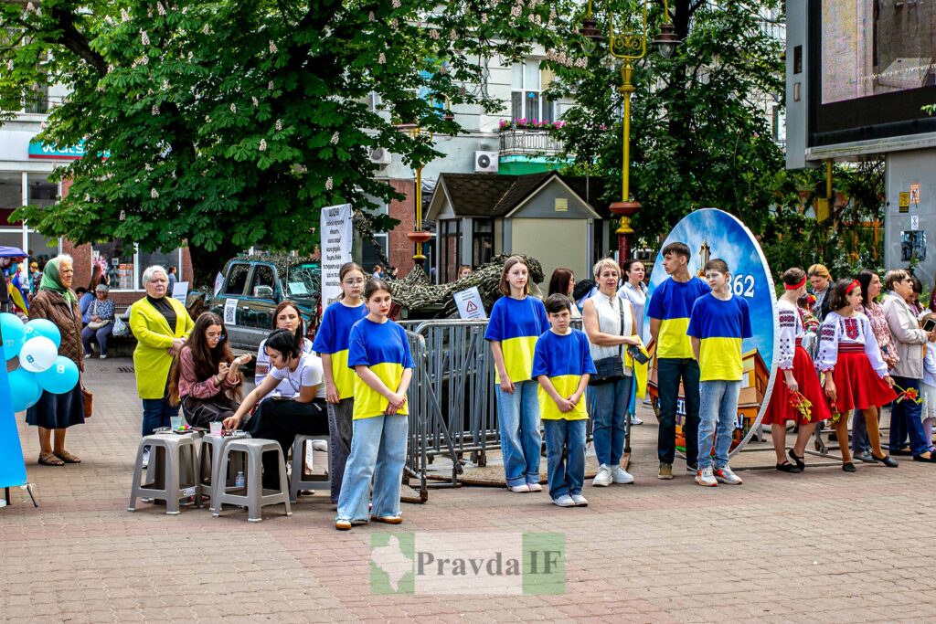 У Франківську на благодійному заході "Вартові міста" збирали кошти на маскувальні сітки ФОТОРЕПОРТАЖ