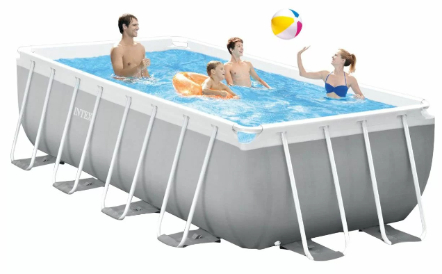Летний отдых у воды: как правильно подобрать бассейн для вашего участка
