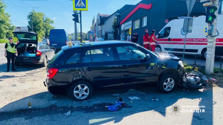 Аварійні вихідні на Прикарпатті: четверо людей травмовано, серед них двоє неповнолітніх