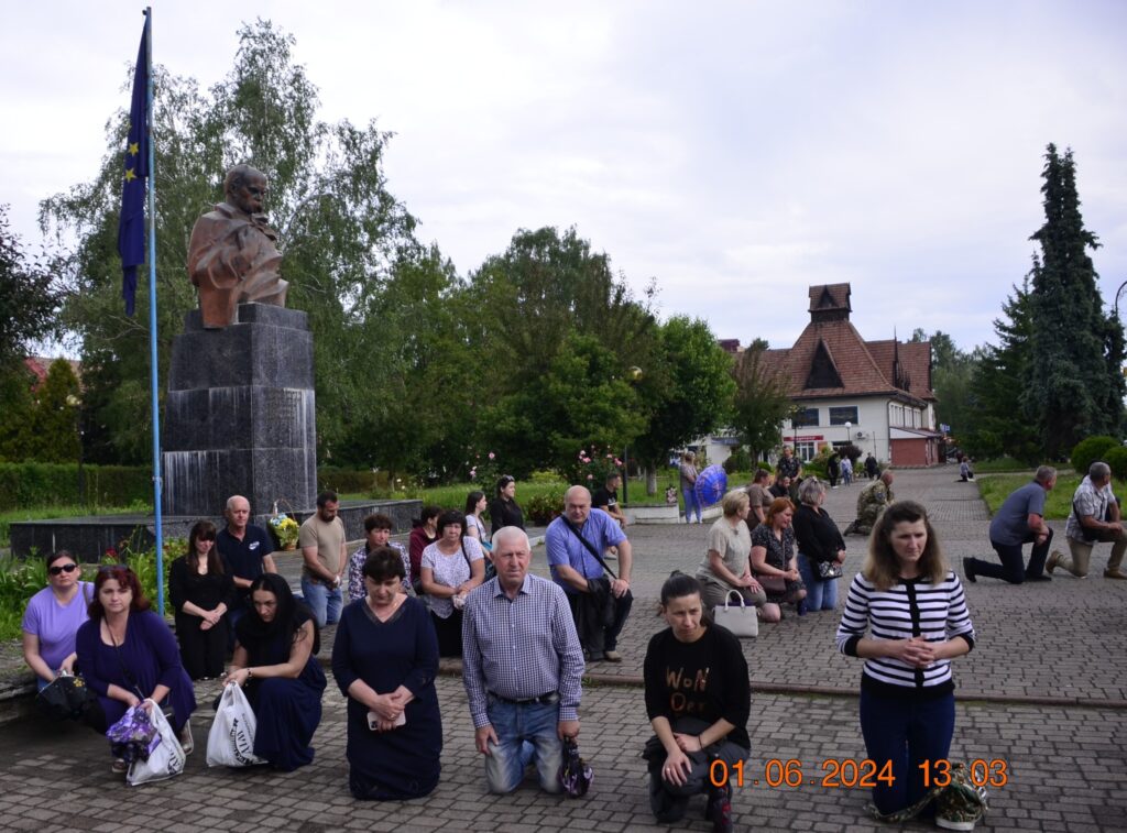 На вічний спочинок додому повернувся прикарпатець Микола Максимів