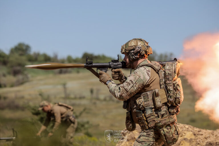 Українські військові знищили за добу близько 1300 російських окупантів