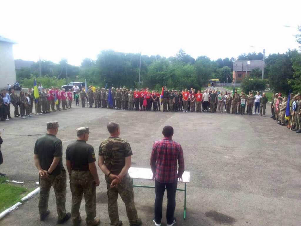 Всеукраїнських змаганнях Джура,Світлана Онищук,дитячо-юнацької військово-патріотичної гри «Сокіл»