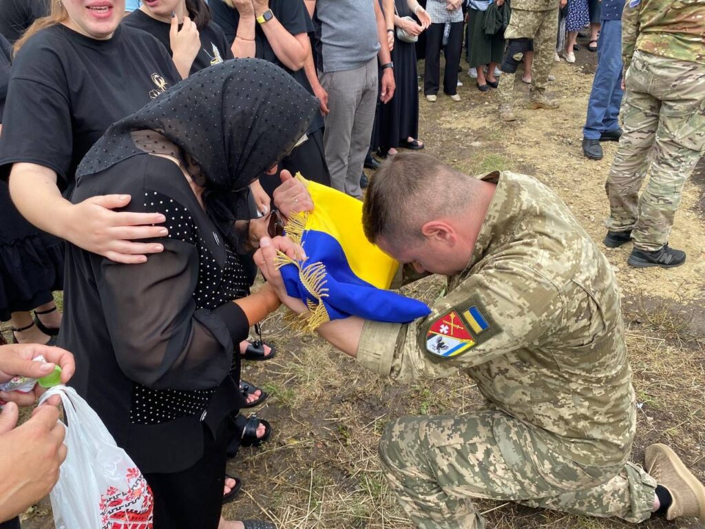 Городенківська громада провела на вічний спочинок мужнього воїна Андрія Скорейка