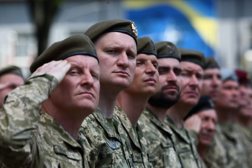 Сьогодні відбувся випуск офіцерів у Національному університеті оборони: серед випускників є і прикарпатські «едельвейси» ФОТОРЕПОРТАЖ