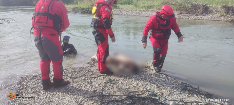 Дива не сталося: з Черемоша витягнули тіло неповнолітнього, якого шукали від четверга