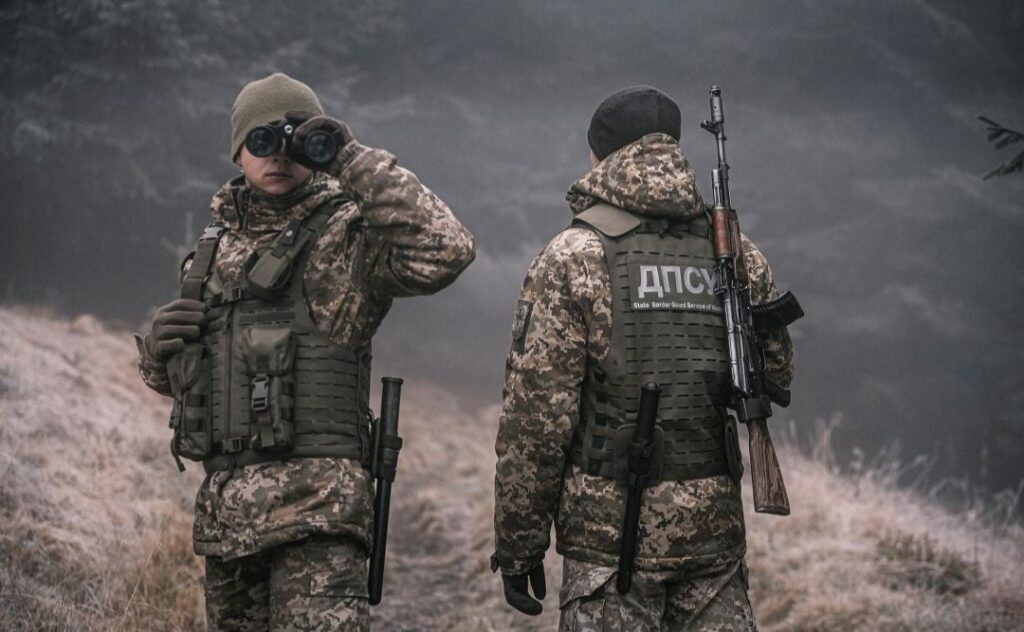 Високе стабільне грошове забезпечення,на службу до Чернівецького прикордонного загону,Чернівецький прикордонний загін