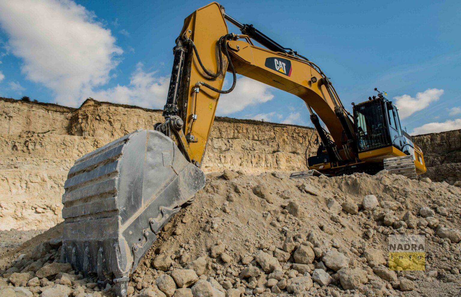 Коломийська фірма прибала на аукціоні дозвіл на видобуток гравію та піску