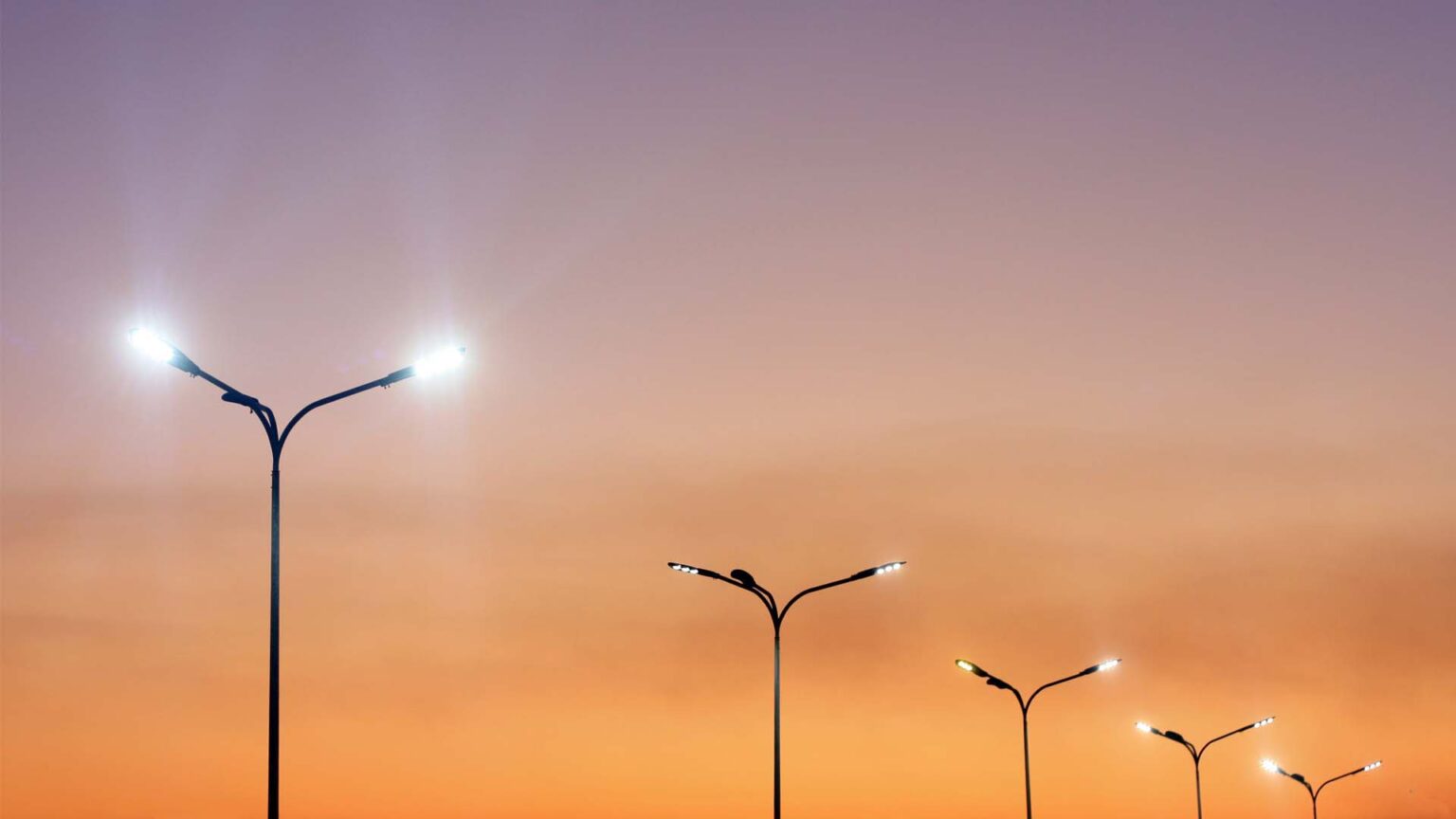 Прикарпаттяобленерго вимушене припинити електропостачання для КП «Житловик» у Бурштині