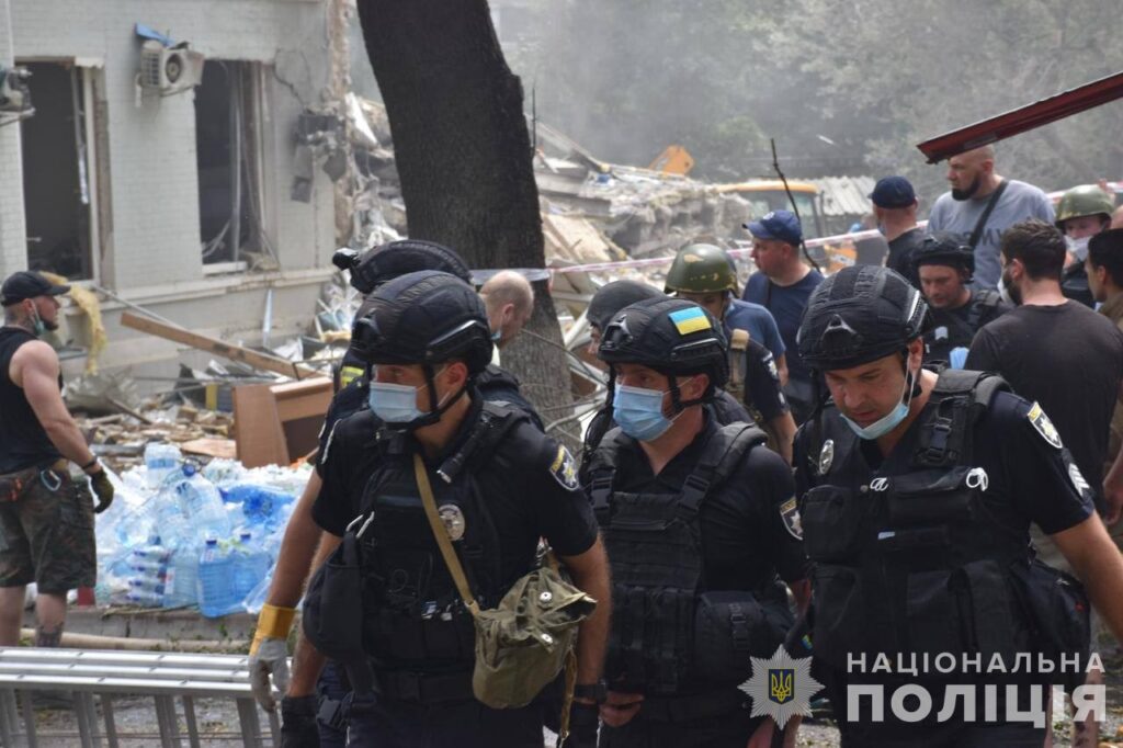 Внаслідок масованого удару,загинуло 33 людей,у двох областях України