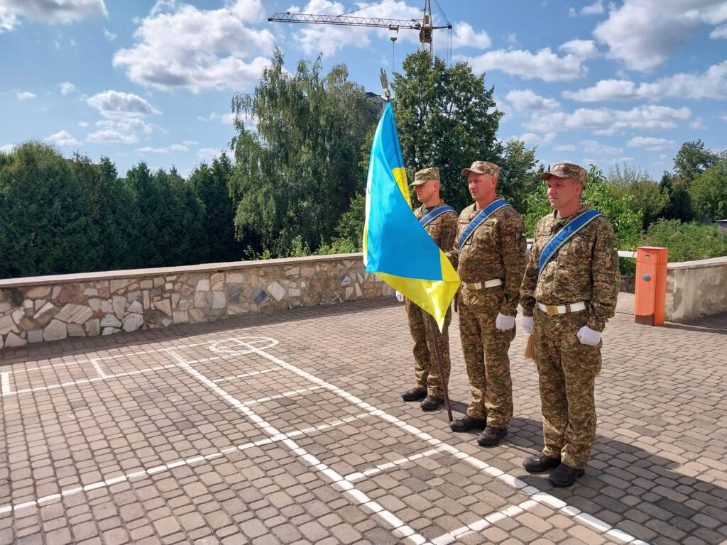 Випускники кафедри військової підготовки ПНУ ім. В.Стефаника склали Військову присягу. ФОТО