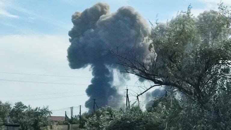 У Криму вночі було влучання по аеродрому «Саки», також знищено РЛС, – ЗМІ