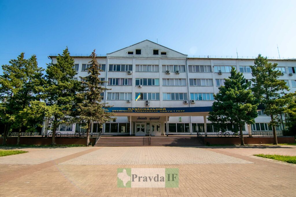 безкоштовно отримати британський диплом,ІФНТУНГ,Кондрат Олександр,Слабінога Мар’ян,програма подвійних дипломів