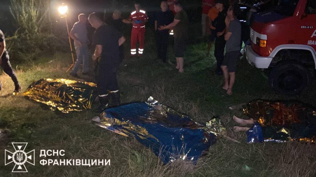 Троє людей потонули у Дністрі на Прикарпатті. ФОТО
