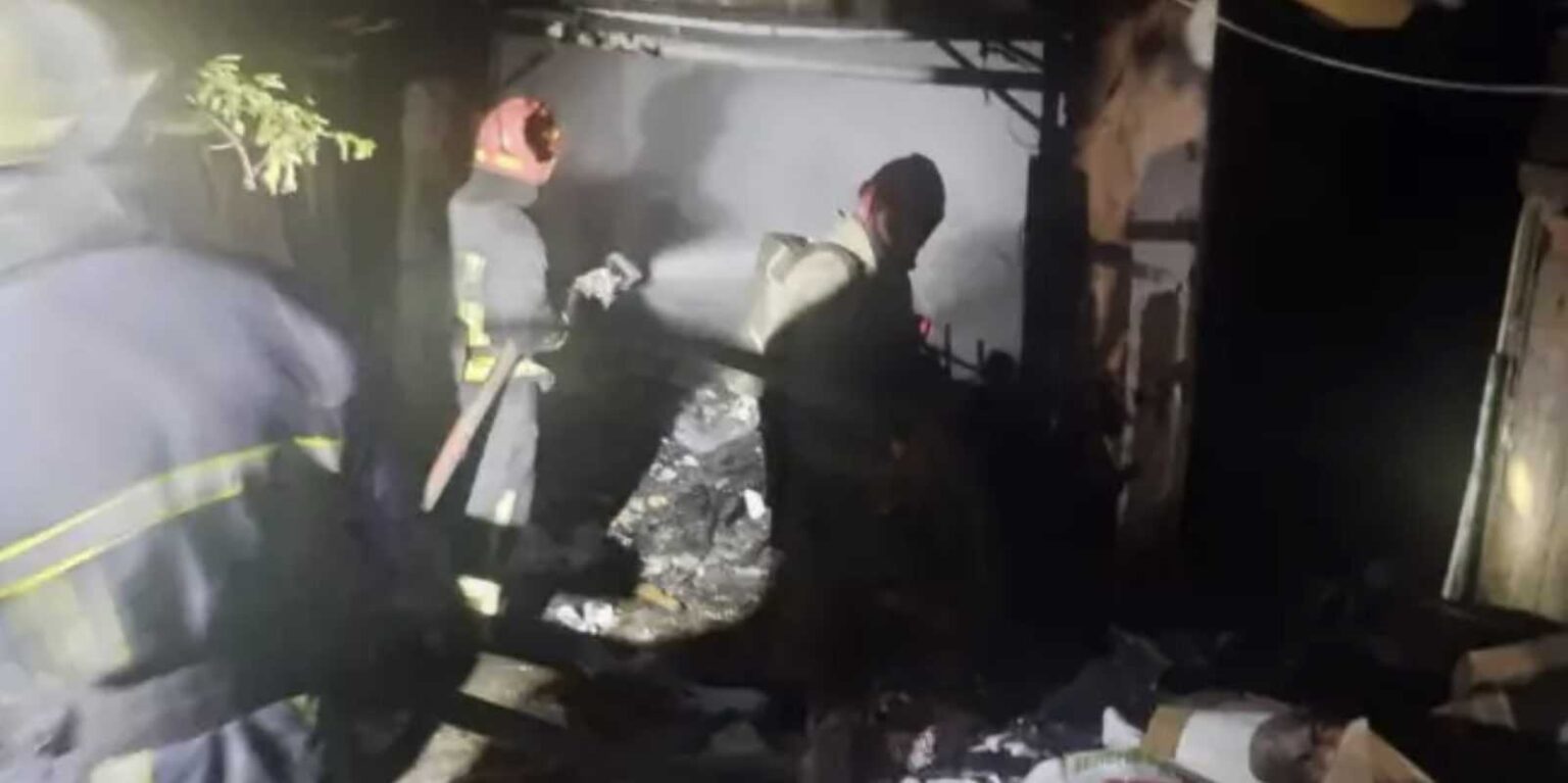 У Франківську на Береговій горіли два гаражі