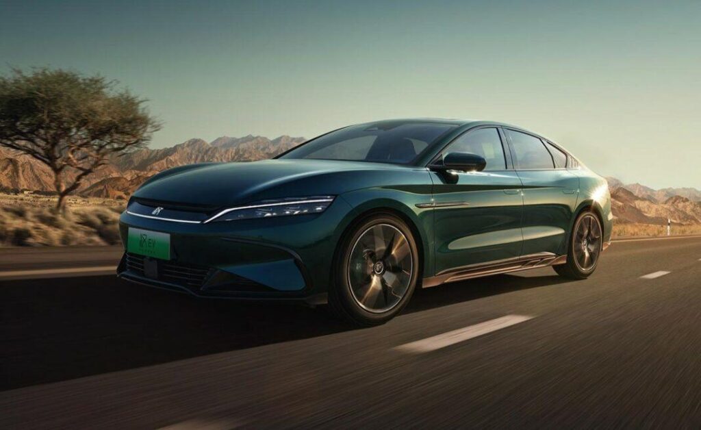 BYD Han — стоит ли покупать модель в Украине