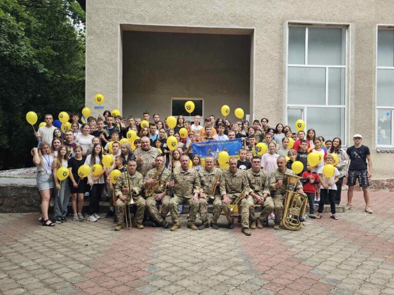 90 дітлахів відпочили у літньому таборі біля Дністра