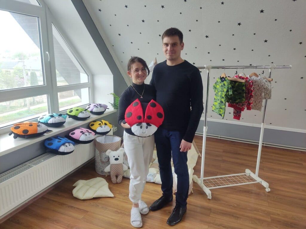 На Прикарпатті ветеран з Миколаєва розширив бізнес завдяки гранту від “єРобота”