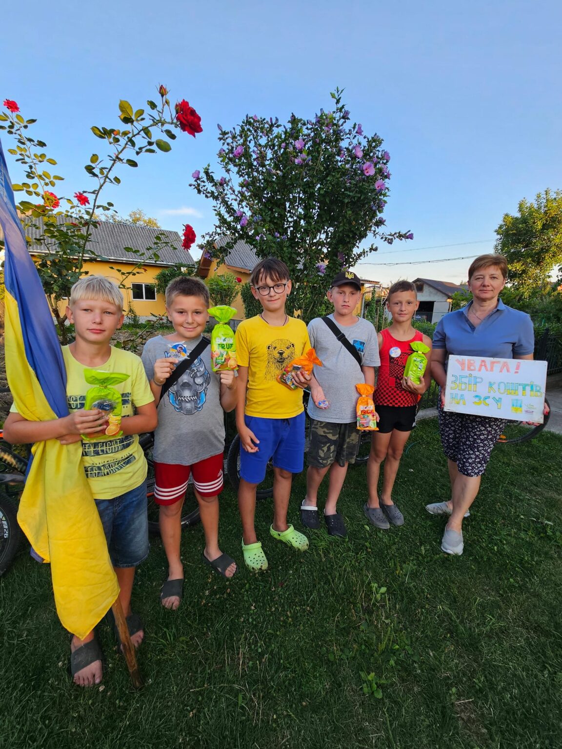 Франківські школярі зібрали майже 7 тисяч гривень на рації для військових
