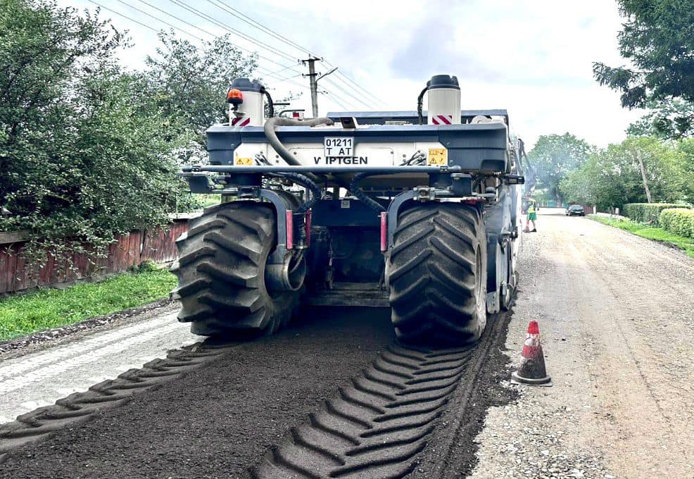 На дорозі Р-20 Тязів—Косів—Старі Кути тривають ремонтні роботи