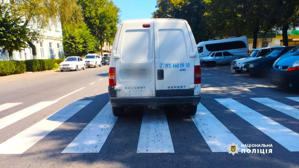 У Снятині водій збив жінку на пішохідному переході. ФОТО