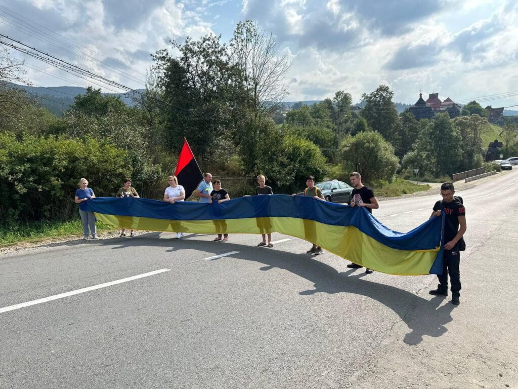 Сьогодні на Франківщині проведуть в останню путь полеглого героя Юрія Проданюка