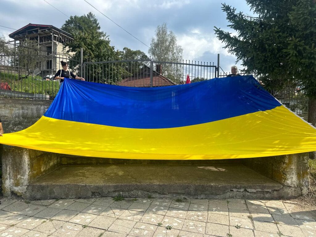 Сьогодні на Франківщині проведуть в останню путь полеглого героя Юрія Проданюка