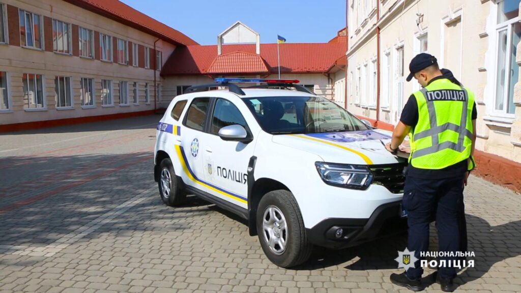 Розікрали майже 1 млн 400 тис. гривень: прикарпатські поліцейські ліквідували масштабну корупційну схему