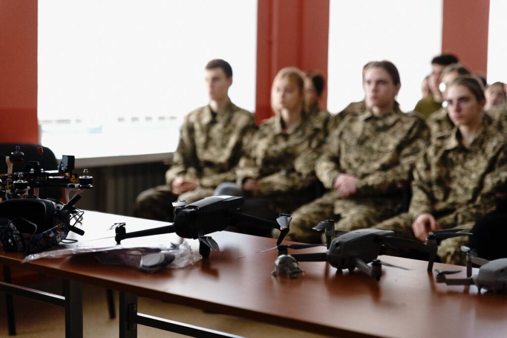 навчальну програму Захисту України,У МОН затвердили