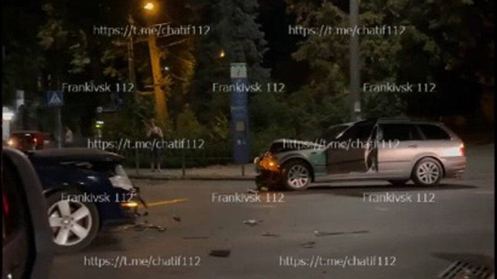 У Івано-Франківську трапилася потужна аварія ВІДЕО