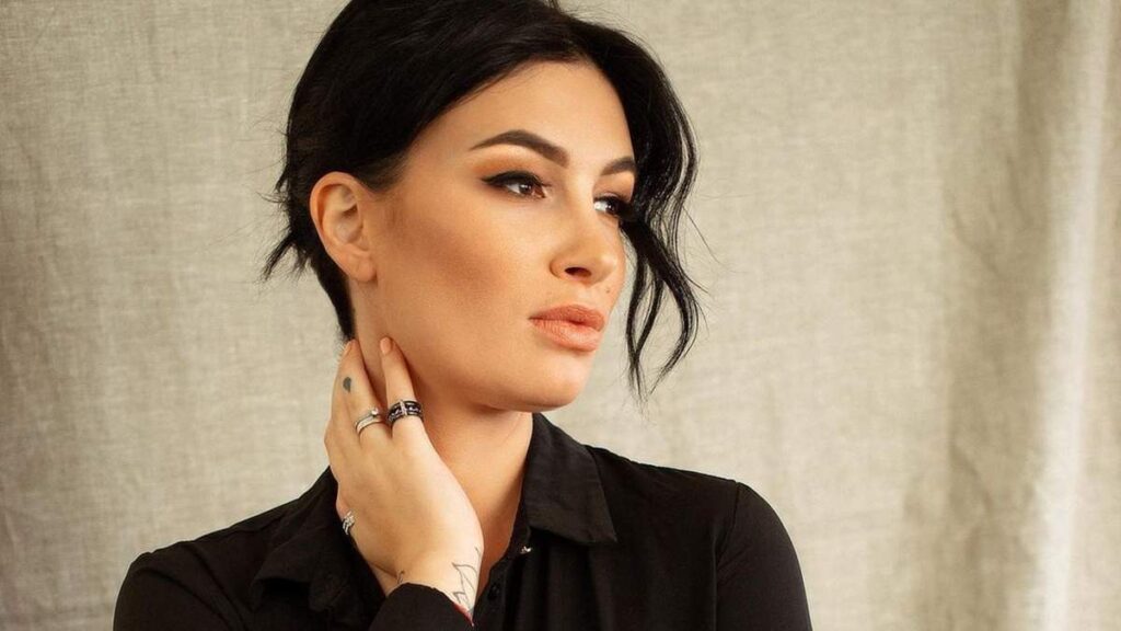 Сталеве весілля: Приходько з чоловіком повторно повінчалися на 11-річчя шлюбу