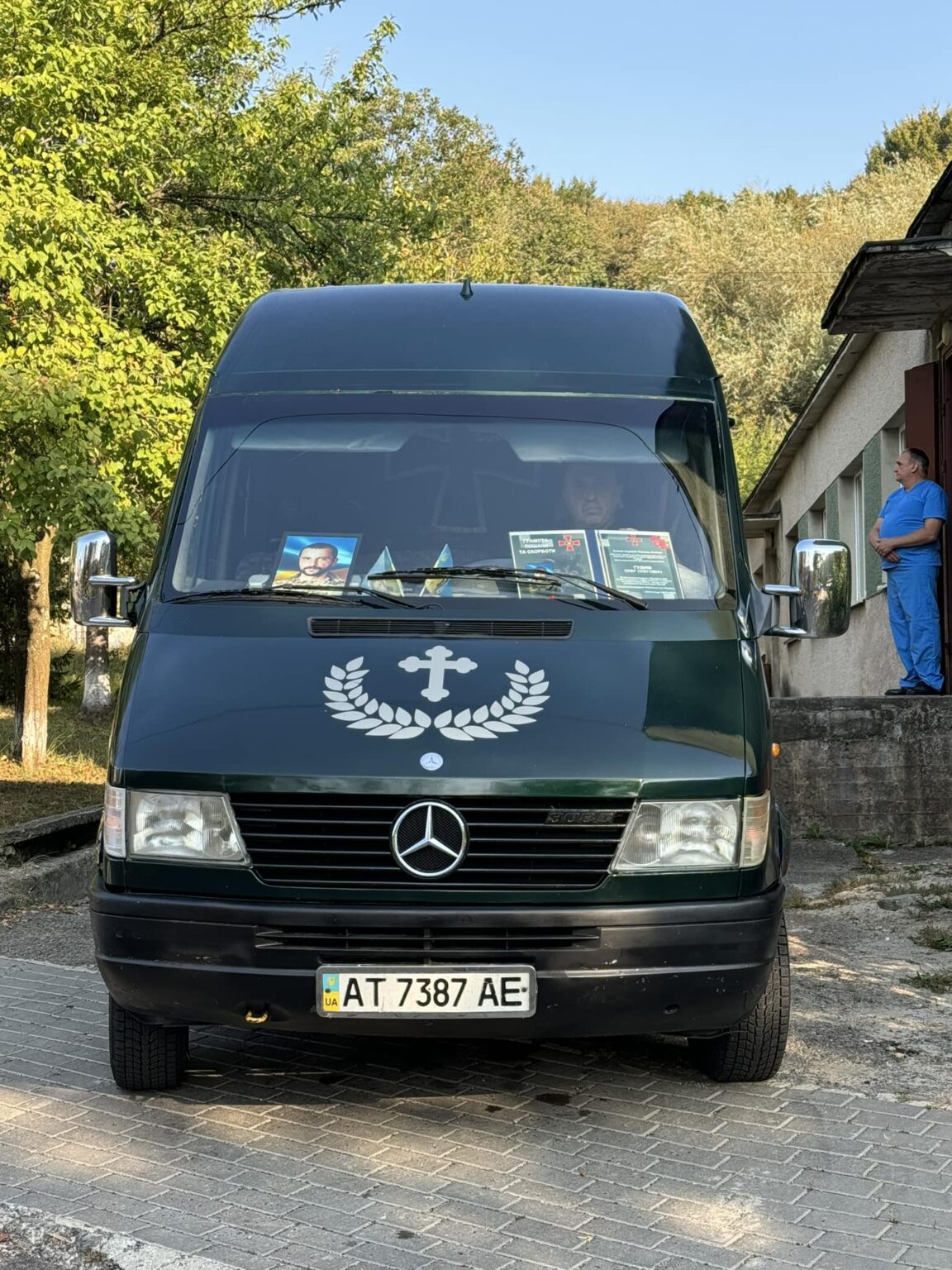 До рідного дому на щиті повернувся прикарпатець Олег Гудим, якого півтора року вважали зниклим безвісти