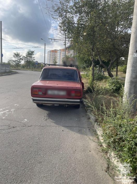 З ознаками сп'яніння та без документів: івано-франківські патрульні зупинили водія за порушення ПДР