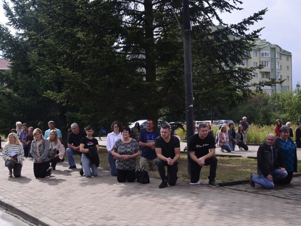 В Богородчанах зустріли тіло загиблого Героя Михайла Чепорнюка. ФОТО