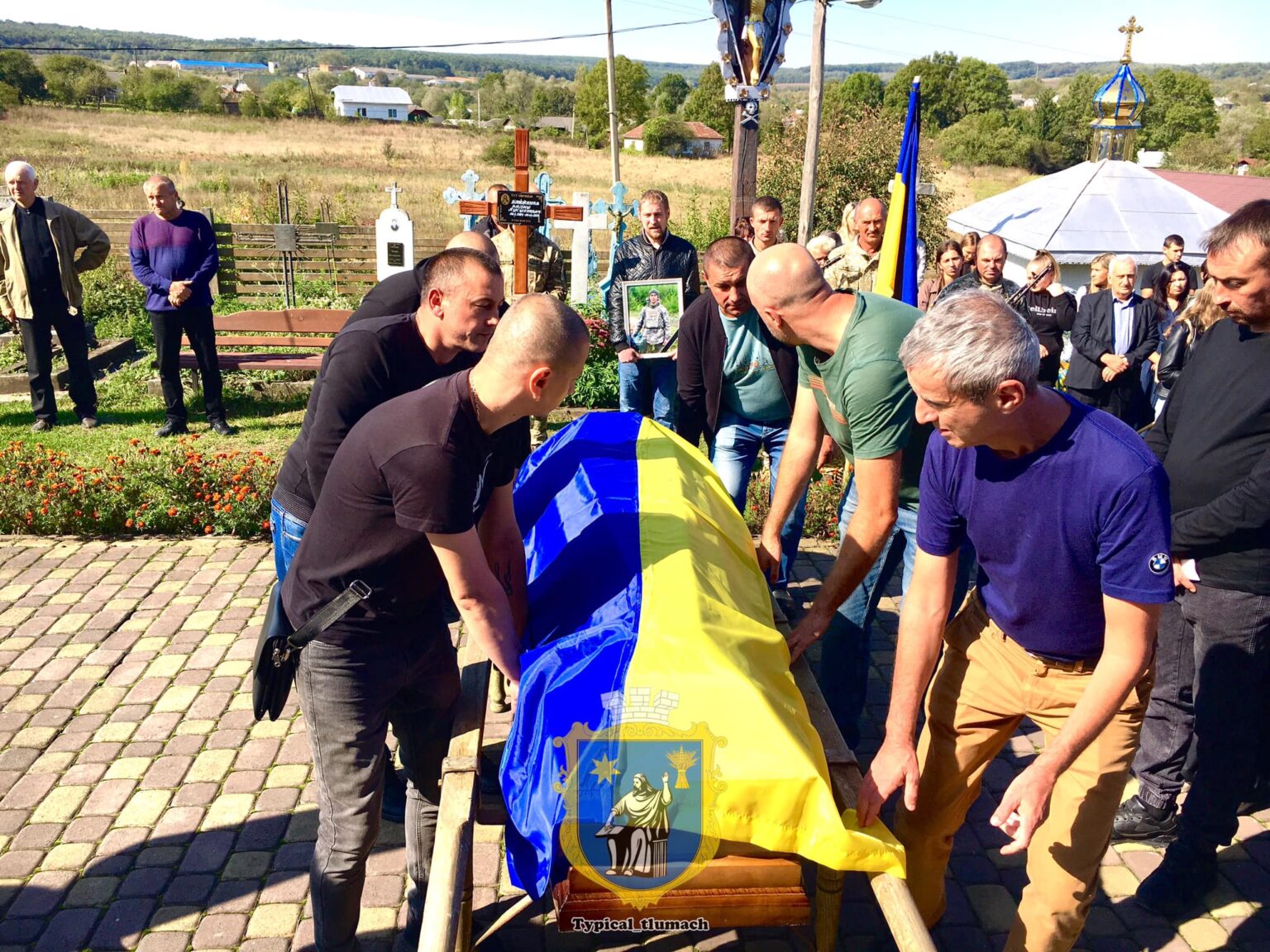 провели в останню дорогу полеглого воїна,Вадима Байжанова,На Тлумаччині
