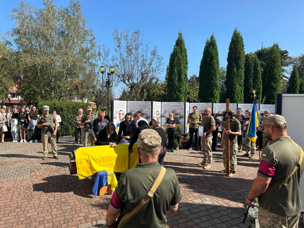 До рідної Богородчанської громади "на щиті" повернувся Герой Іван Кузан