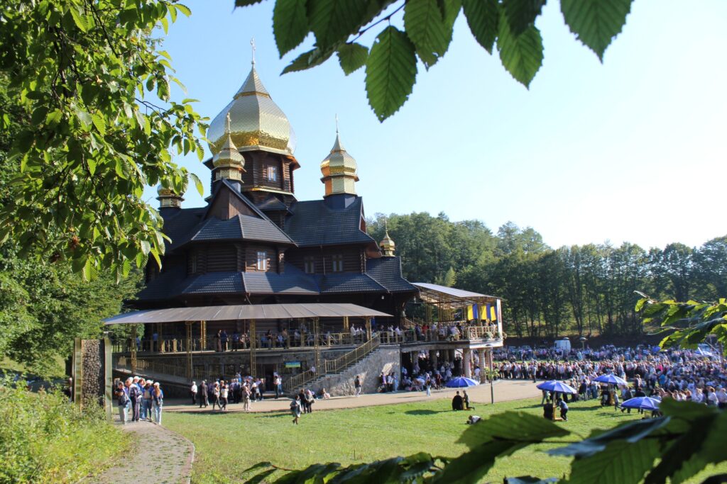 У Погоні триває вже традиційна Міжнародна проща вервиці