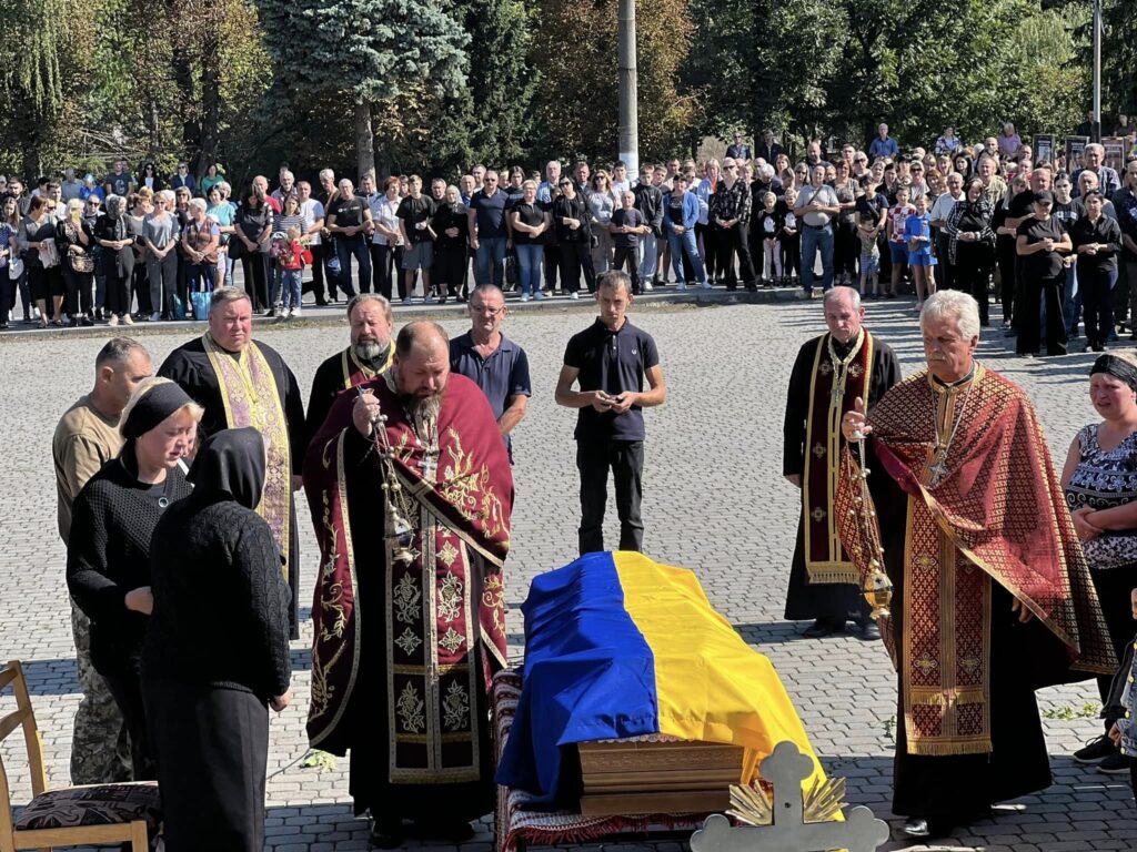 На Прикарпатті громада гідно зустріла земляка-героя Любомира Гулія