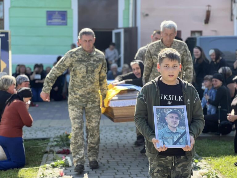 На Прикарпатті громада гідно зустріла земляка-героя Любомира Гулія