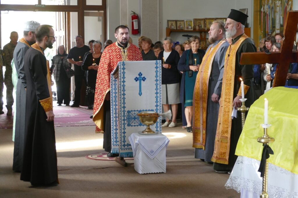 У Калуші провели в останню дорогу захисника України Івана Лопушинського ФОТО